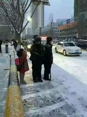 和叔雪中见过