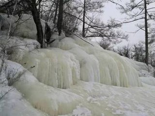 飞石岩