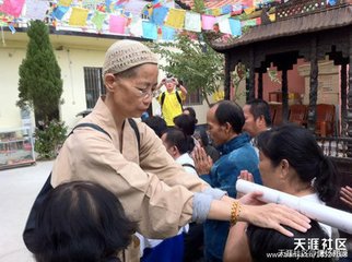 寄题安福李令先春阁