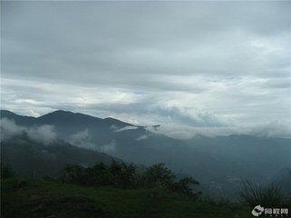 题俞{扌堇}画八景