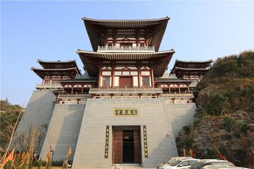 和郑少师相公题慈恩寺禅院