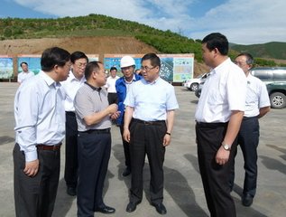 张秘书分符星渚同舍乌别用山谷晚风池莲香度