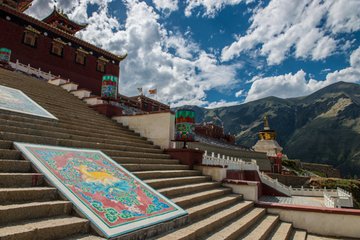 独游崇化寺题观音院