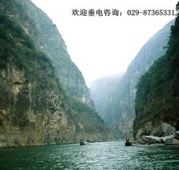 游慧林寺以三峡炎蒸定有无为韵得定字是日欲