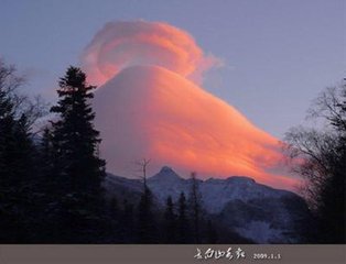 题长白山居图