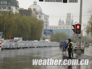 初闻雷声