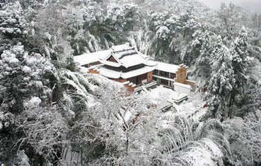 天台石梁雨后观瀑歌